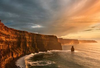 爱尔兰莫赫悬崖+戈尔韦一日游【都柏林往返丨英文导游】【莫赫悬崖-被联合国教科文组织评为世界七大美妙的遗产地】