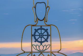 【芒市出发包车瑞丽游】莫里瀑布+姐告+一寨两国+总佛寺一日游【包车旅游，行程更轻松，自然醒出门，景点可以自由调整】