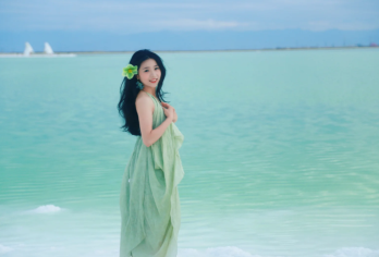 敦煌格尔木双向起止察尔汗盐湖+翡翠湖异地散团8人内小团【[天佑优品]格尔木市敦煌市区范围内上门接送】