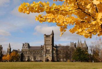 多伦多影视之旅：多伦多大学+市政厅+酿酒厂+电视塔+漫步港湾【[温馨提示]您太机智了！居然注意到这！我们为您准备了一些贴心建议和重要提示，不要错过哦！】