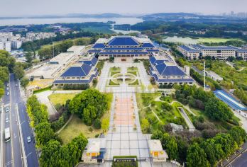 湖北省博物馆【门票+2H专业讲解（约不上门票全额退）】【专业讲解，深度解说，无线耳麦，沉浸式聆听，120分钟多角度解读，不一样的历史启蒙】