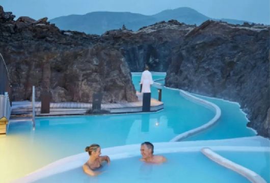 冰岛雷克雅未克市区景点+维迪岛生态路线-包车-精选【专属客服和本地中文司机，一家一团包车】