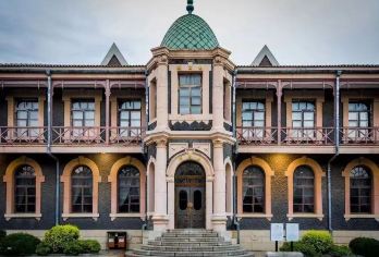 伪满皇宫博物院|大咖讲解|独立包团【1.5H精讲+蓝牙耳机】【1-3人/4-6人/7-10人小包团讲解，提前预约随时安排导游】