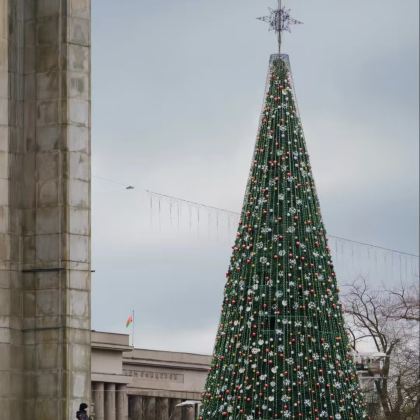 白俄罗斯明斯克+眼泪岛+圣徒西蒙和海伦教堂包车一日游/