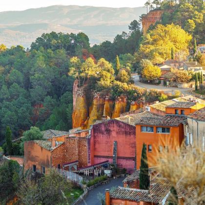 南法｜泉水小镇+红土城+石头城包车一日游&中文司机