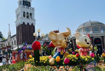 【爱宝乐园一日游】Express过山车+熊猫世界+野生动物园【刺激体验：挑战木制过山车 T Express，感受77度俯冲的快感。】