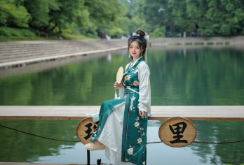 景德镇瑶里私家团一日游【1单1团司陪团纯玩 寒溪村/瓷宫】【私家团出游[时间自由/行程自由/餐饮自由/走停随心]】