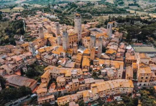 佛罗伦萨发车：比萨斜塔+圣吉米尼亚诺+锡耶纳【探索联合国教科文组织世界遗产「奇迹广场」，近距离感受意大利中世纪建筑群】