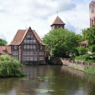 德国汉堡往返 吕讷堡-红砖老城线-盐贸易历史主题-包车-精选