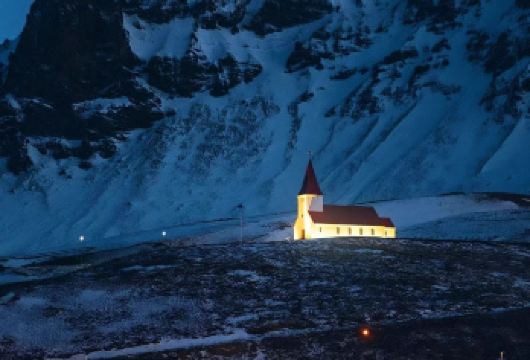 冰岛雷克雅未克-雷市经典路线+可周边多日'包车【精选老司机】【包车一日游，解锁旅行新方式！独立车辆配备经验丰富的老司机，为您量身打造专属行程。】
