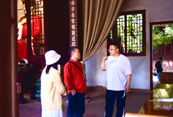 眉山三苏祠博物馆半日游【蜀小匠1.5H精讲可含门票+耳麦】【沉浸式探访三苏文化，资深导游深度讲解苏轼父子生平，走进诗词书画背后的传奇人生】