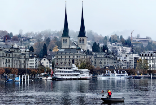 苏黎世出发·铁力士山冰川冒险一日游【铁力士山惊喜体验+冬夏双适配玩法+湖光山色双重享受+阿尔卑斯山村慢享+卢塞恩老城清晨漫游】