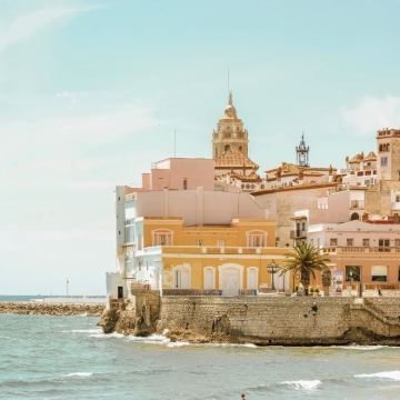 西班牙巴塞罗那周边-锡切斯+塔拉戈纳海岸与古城-包车-精选