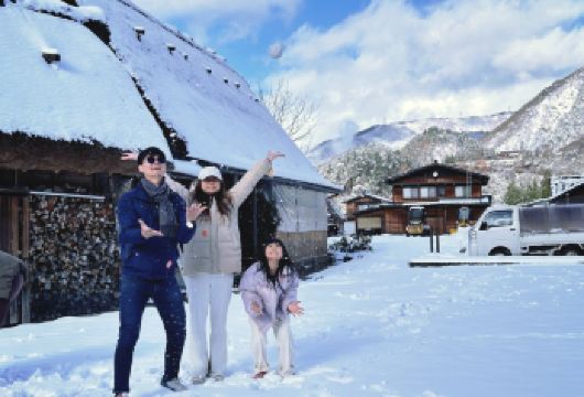 日本名古屋白川乡+飞驒高山一日游【可选含飞驒牛肉午餐】【白川乡，联合国教科文组织世界遗产地，以其独特的“合掌造”建筑风格的传统茅草屋农舍而闻名，四季皆如童话】