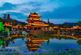 6人团-上门接送-武侯祠+马超墓+诸葛古镇+武侯墓+定军山【[2-6人小团]天天发团，2-3人5座车，4-5人7座车，旅途更舒适，享受自在美好旅行。】