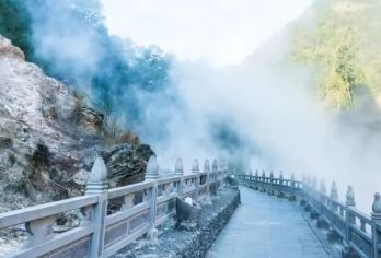 腾冲火山地质公园+热海一日游【2-8人舒适小团-纯玩无购物】【2-8人商务小团舒适出行，范围内酒店接送，轻松省心；】