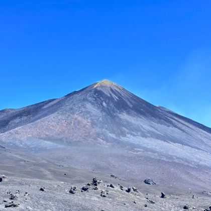 意大利卡塔尼亚-埃特纳火山熔岩洞-阿尔坎塔拉河公园-包车精选
