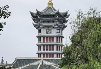 江西鹰潭龙虎山+无蚊村️+桃花洲一日游可英文/陪爬服务【可提供英文及小语种导游服务-往返接送-可选导游-可代订门票】