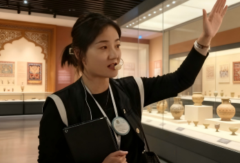 【新疆博物馆】3H精讲·12人小团·金牌导游·深度讲解含耳麦【[金牌说讲师团]行业资深讲师和金牌导游，只做深度讲解，保证讲解质量！】