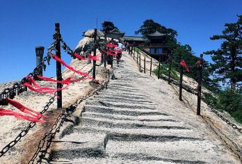 西安华山+西岳庙一日包车游【2-6人独立用车，含门票纯玩团】【[品质保证]2-6人尊享独立小团，纯玩私家团，一家一车，行程时间自由，随时返回。】