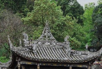 8人小团+三星堆+都江堰+蓝眼泪+双景区讲解可选私家团【[自营小团]打卡三星堆+仰天窝广场+蓝眼泪】