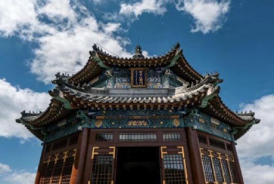 赫图阿拉城+清永陵一日游【沈阳抚上门接送包车不含票1人起订】【[出行无忧]车接车送，出行无忧，旅途不费心，回归旅游初心，收获快乐 。】