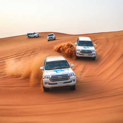 迪拜沙漠冲沙一日游