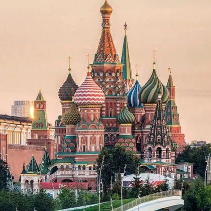 俄罗斯莫斯科圣瓦西里主教座堂+国家百货商场+克里姆林宫+莫斯科大剧院+红场一日游