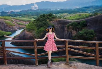 湖南郴州东江湖旅游区+高椅岭旅游区丨纯玩丨含门票丨8人品质团【[纯净之旅]真纯玩！0购物，无隐形消费；一站式服务，市区上门接送；】