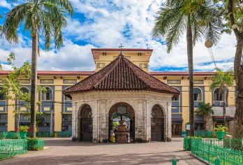 菲律宾宿务拼团一日游：圣婴教堂+麦哲伦十字架+宿雾遗产纪念碑【双世遗宗教圣地：打卡菲律宾古老教堂 圣婴大教堂 与 麦哲伦十字架，感受400年殖民历史】