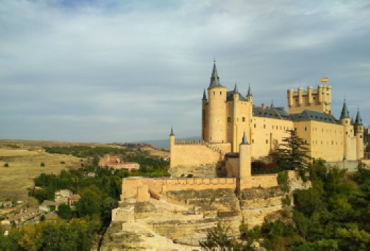 西班牙 马德里-塞戈维亚一日游（可定制周边游）【专属客服和本地中文司机，一家一团包车】