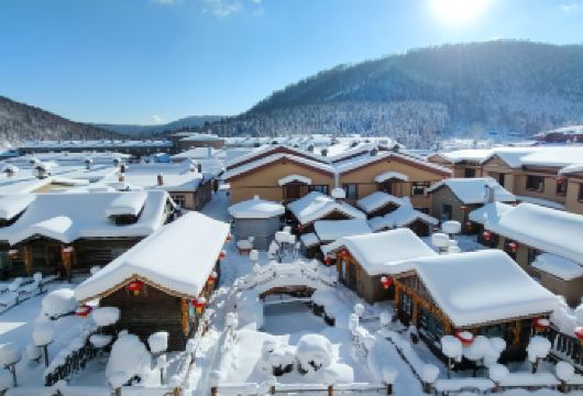 纯玩雪乡下午团&【2-8人精品团~赠马拉爬犁~雪滑梯】含门票【亮点一：2-8人团，纯玩无购物，无任何隐形消费，~】