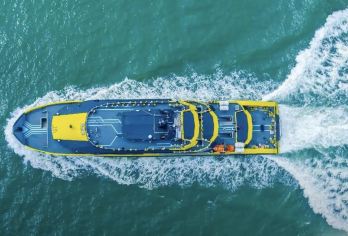 珠海海上看港珠澳大桥船游【100分钟穿越港珠澳大桥+上门接】【[便捷舒适]无需港澳通行证、豪华观光游船、超大 全海景甲板】