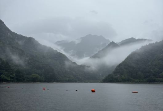 秦岭翠华山世界地质公园一日游【邀你来赏，相约春意盎然翠华山】【西安市三环内接早，2位起订，小车出行，精致小团天天发】