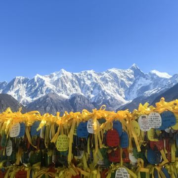 西藏林芝雅鲁藏布大峡谷南迦巴瓦索松村南北岸深度云巅观峰一日游