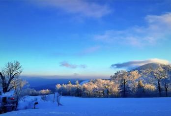 亚布力滑雪一日游【3-8人小团】