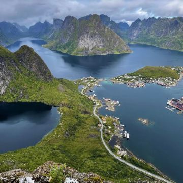 挪威罗弗敦群岛+达拉姆伯格+莱克内斯渔村|邂逅北极圈蓝白秘境