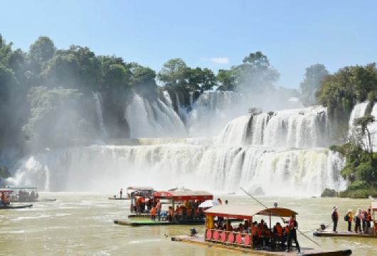 南宁+德天跨国瀑布+明仕.田园一日【大巴团/小团/包团可选】【[真纯玩]绝无购物店，行程公开、透明、清晰，绝无套路！绝无任何强制性消费！】