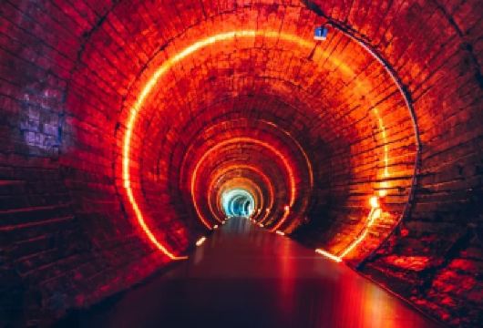 【2-8人私家团】武陵山大裂谷+816工程景区+乌江观景台【1.根据人数安排:2-4人安排五座车，5-6人七座车，7-8人九座车】