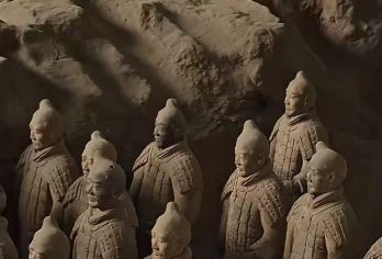 西安兵马俑博物馆+陶俑制作体验-英文拼团 包含导游+门票【可提供英文及小语种导游服务-往返接送-可选导游-可代订门票】