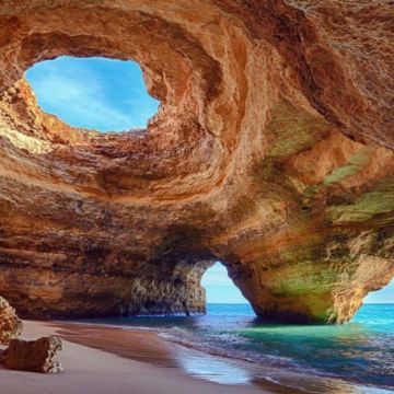 波尔蒂芒贝纳吉尔洞穴快艇巡游（可选日落）