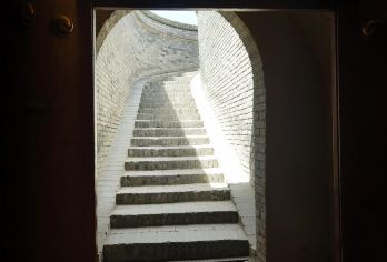 河南三门峡博物馆+函谷关+陕州地坑院一日游可英文服务【可提供英文及小语种导游服务-往返接送-可选导游-可代订门票】