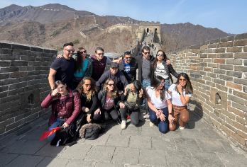 慕田峪长城小团游（含酒店接送服务）【包含北京往返交通 当地导游随时为您提供帮助 可选择乘坐缆车上山，再乘坐雪橇下山（自费）】