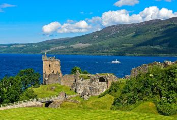 格拉斯哥出发：哈利·波特取景地一日游【沿着苏格兰高地著名的A82公路前行，尽情地与萌萌的高地牛互动】