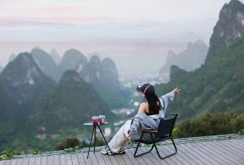 2-7人纯玩真网红小团丨漓江三星船/竹筏+遇龙河竹筏/银子岩【竹筏游同价多玩2个网红景点[日初出咖啡厅·千龙岭+百年古桥富里桥]一样的路线玩漓江阳朔】