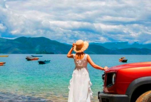 泸沽湖360°环湖一日包车游：独立成团专车服务纯玩游/不含票【本土实力车队多种车型供选，不同人数不同需求可自由选择，一手包车资源无忧售后出行；】