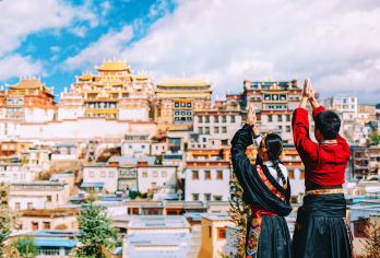 真正纯玩香格里拉|环纳帕海|可选8人内|返程高速|上门接送【[环纳帕海·返程高速]不环纳帕海=没来过香格里拉！深入依拉草原腹地[可升级+小布达拉松赞林寺]】