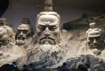 【深度人工讲解/含耳麦】陕西历史博物馆秦汉馆半日游【2小时趣味人工讲解+耳麦】