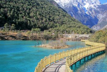 丽江玉龙雪山大索道一日游纯玩8人小团保票蓝月谷赠衣氧【官方票源有保障，同样的服务不一样的价格[特惠]！】