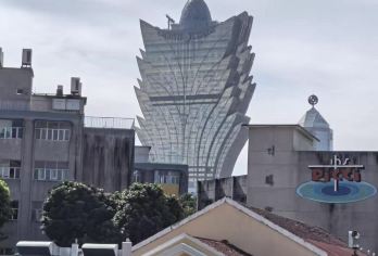 【澳门一日游-】大三巴+威尼斯人度假城+酒店自助餐+鱼翅餐【酒店自助餐 或鱼翅餐可选】